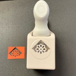 Martha Stewart Crafts basic Daisy Craft Corner Punch